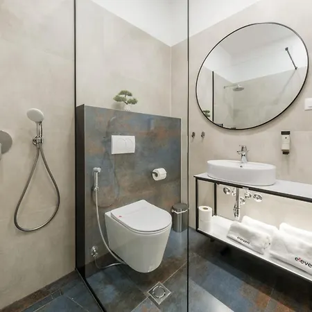 Eleven Hotel 4*